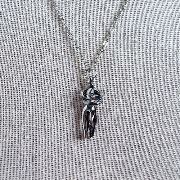 Couple Hugging Necklace Silver Romantic Gift Valentine's Day Anniversary - Picture 4 of 4